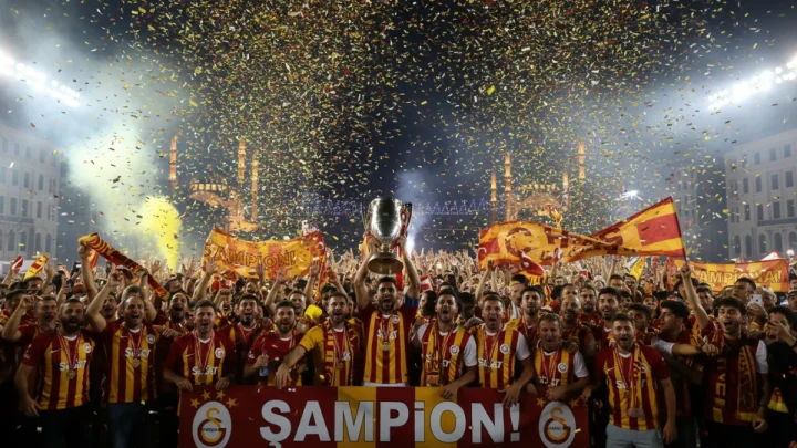 Aslanın Büyük Zafer Gecesi Uzamaya Devam Ediyor