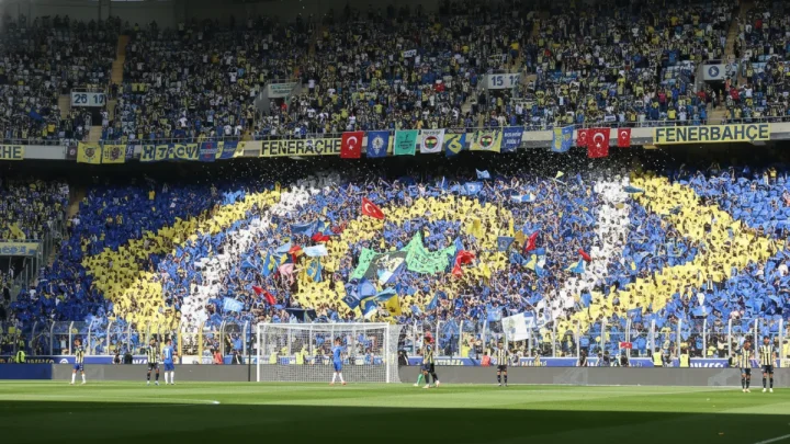 Fenerbahçe, Kadın ve Genç Taraftarları İçin Ücretsiz Bilet Dağıtımı Yapacak
